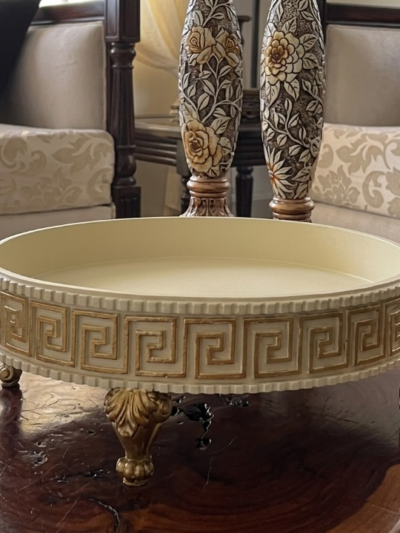 Antique Off White Round Tray