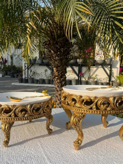 Round Victorian Table Risers
