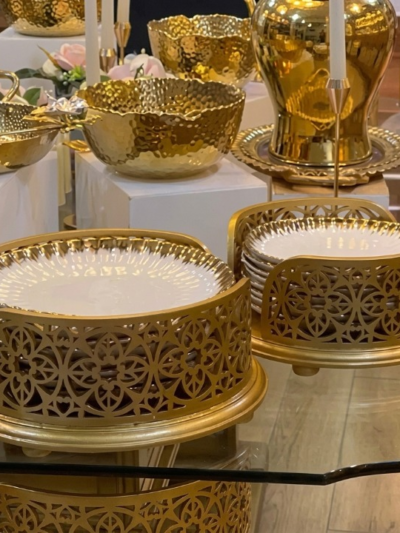 Golden Plate Stands